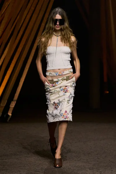 Look 24